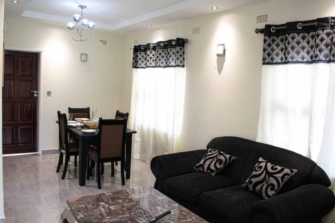 Lynm Residence Harare Luaran gambar