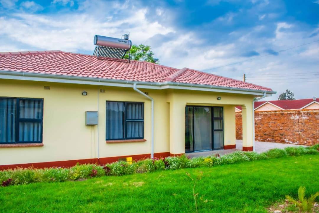 Lynm Residence Harare Luaran gambar