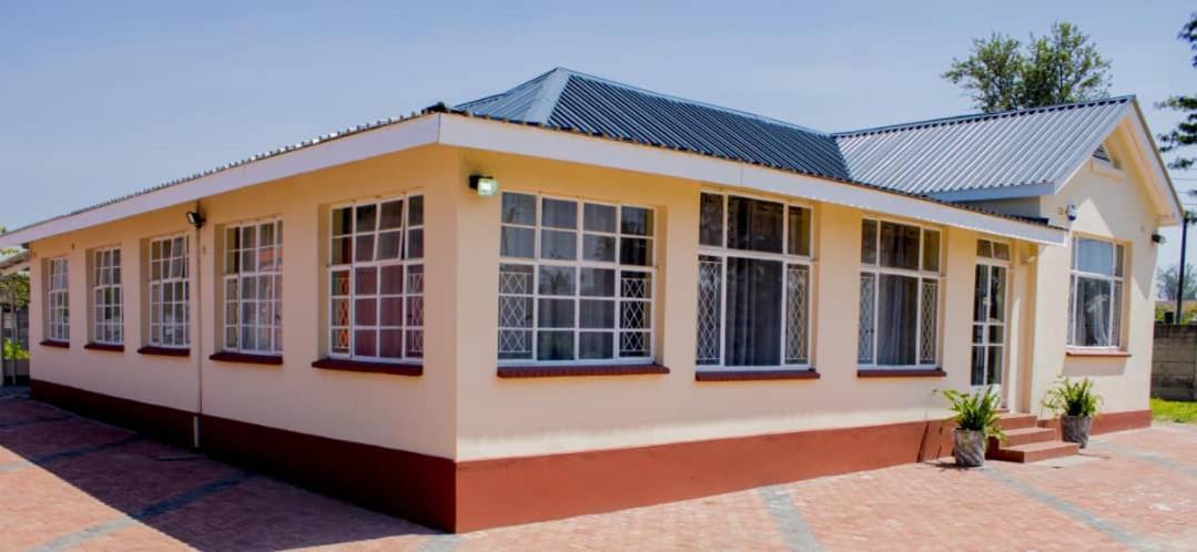 Lynm Residence Harare Luaran gambar